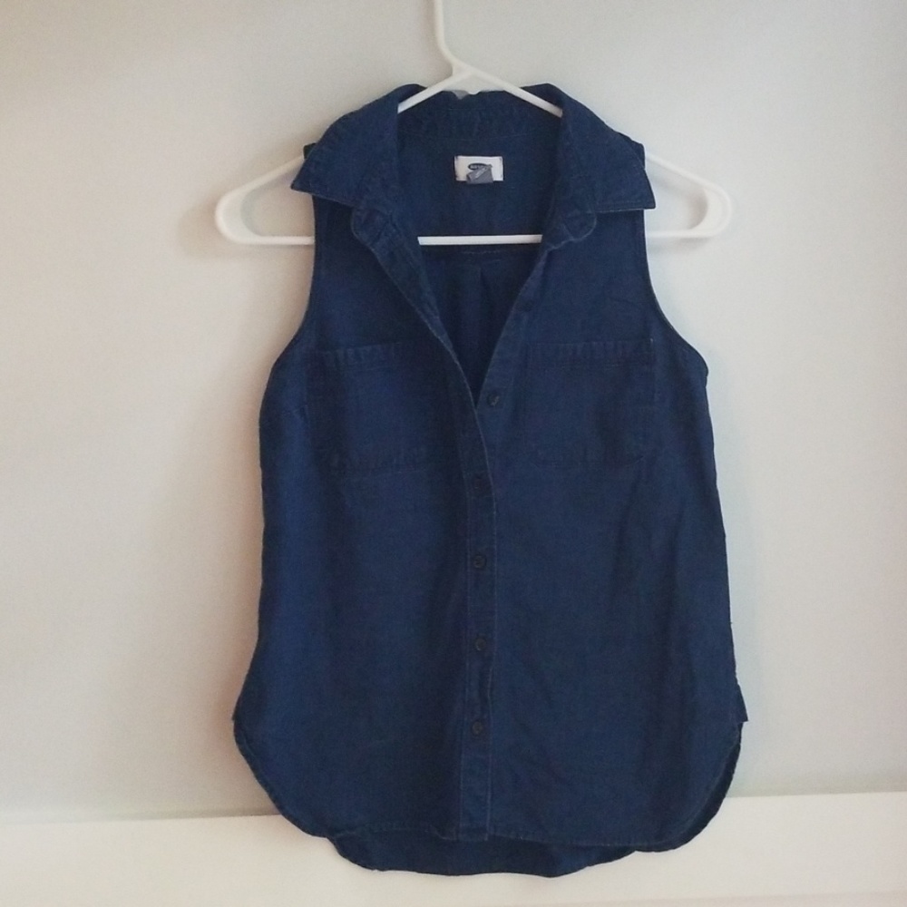 *SOLD* Old Navy Top - Picture 1 of 2